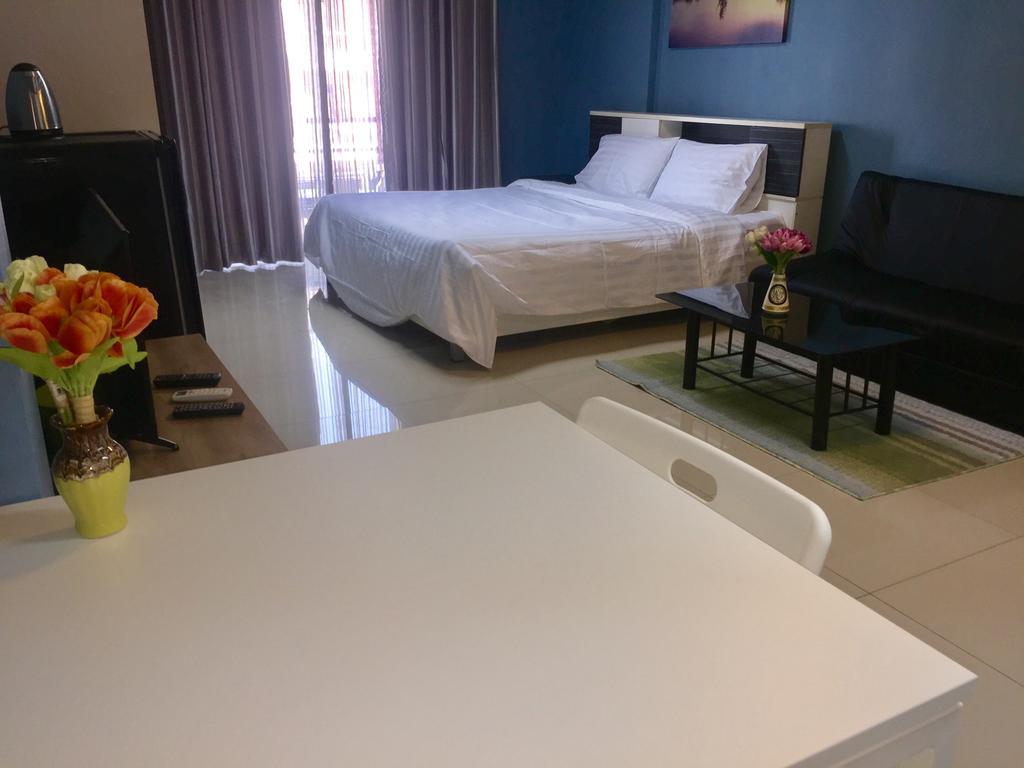 Br-Guesthouse Pattaya Esterno foto