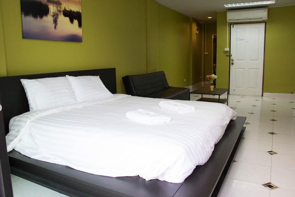 Br-Guesthouse Pattaya Esterno foto